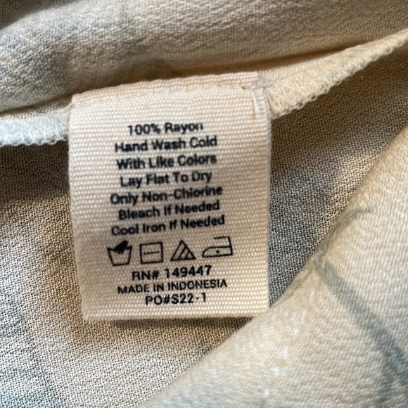 The Normal Brand long sleeve short romper size medium, sheer flowing fabric - Picture 9 of 9